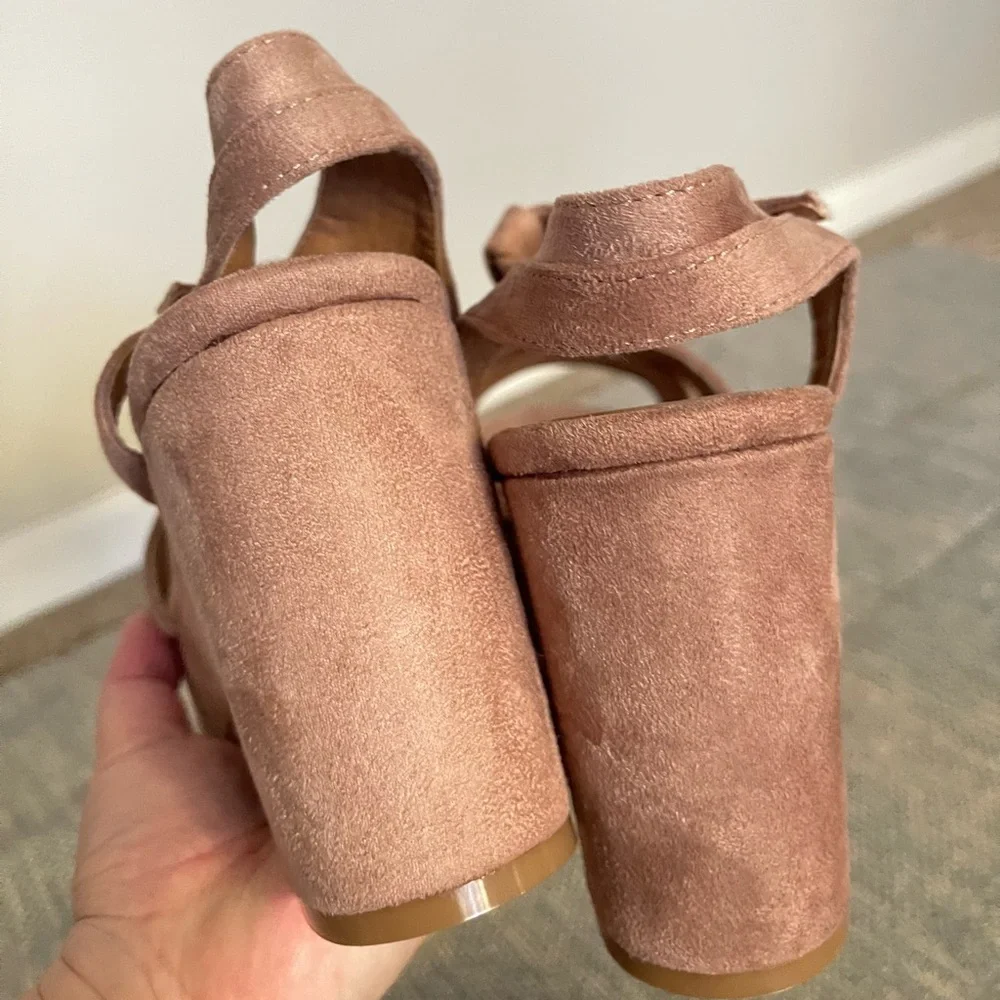 Qupid - Elegant Nude Suede Platform Heels